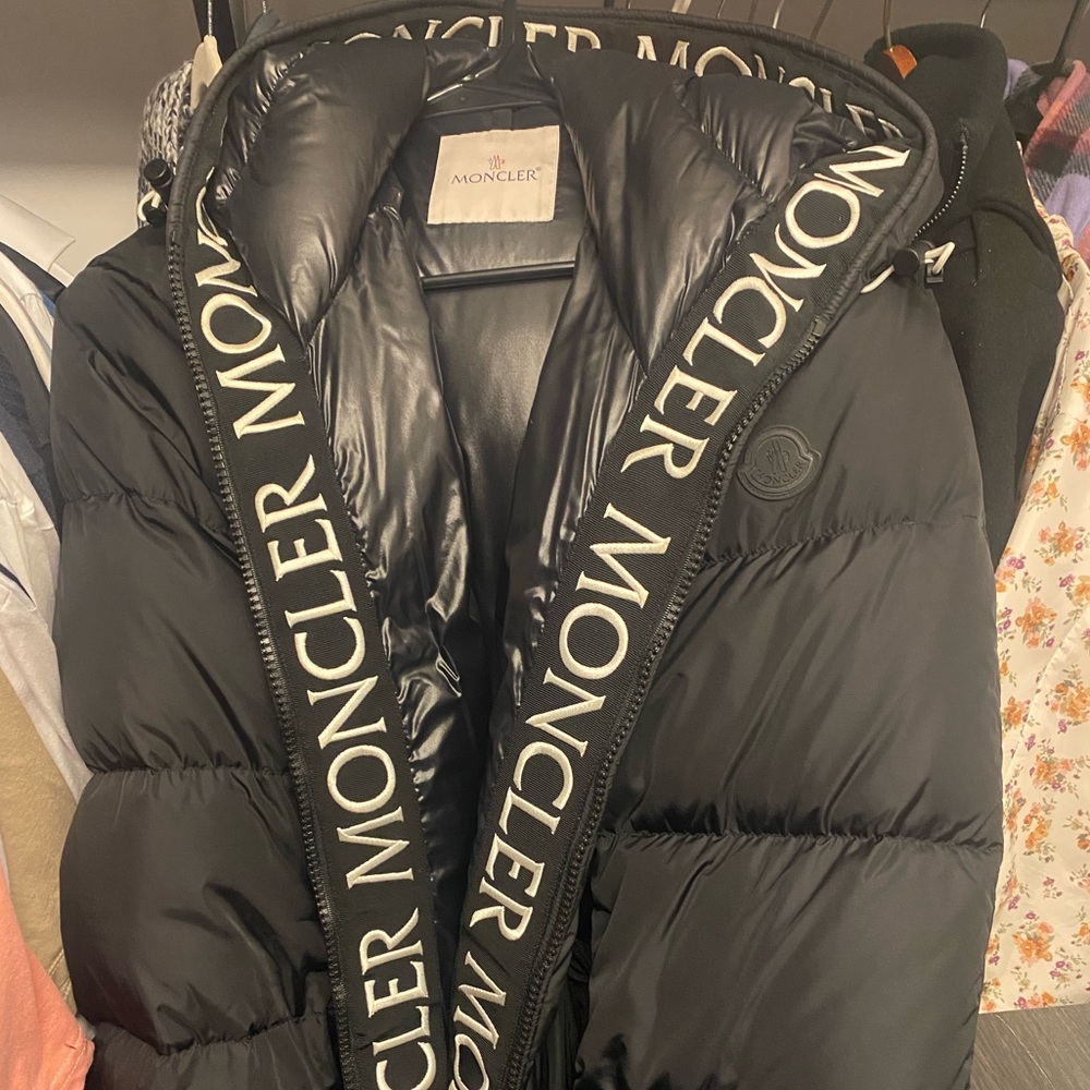 Moncler short puffer jacket. Barely worn. Moncler size 4. Mostly sat in closet